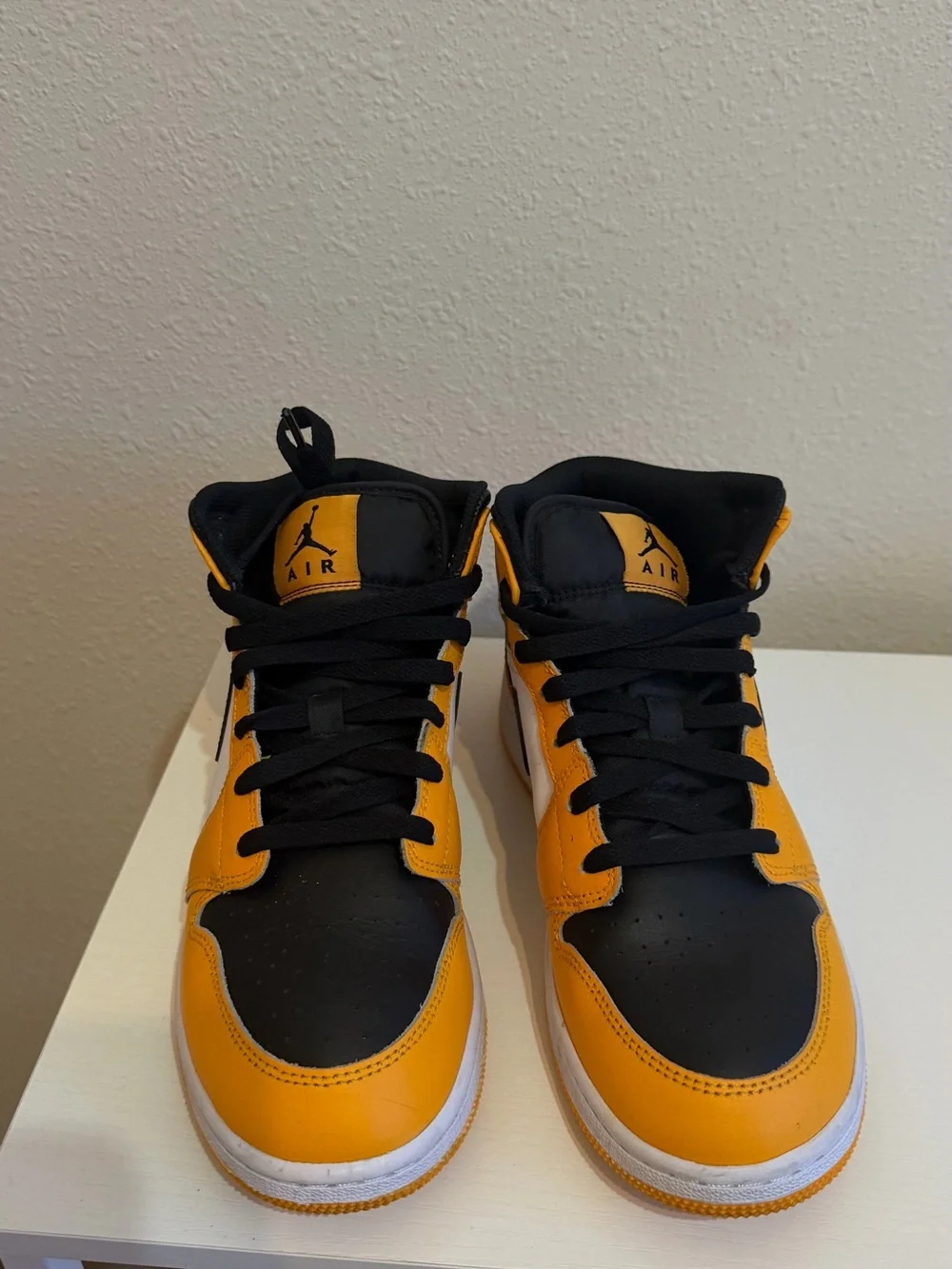 Nike Taxi Yellow and Black High-Top Sneakers Women’s size 8.5